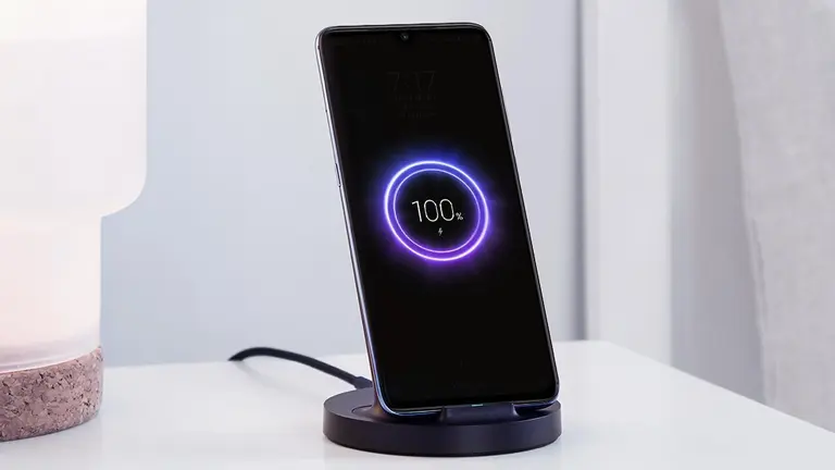 Cómo funcionan los cargadores inalámbricos para el móvil